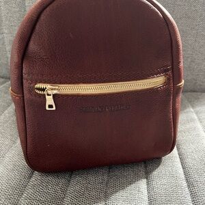 Portland Leather Goods Essential Leather Backpack in Nutmeg (small)